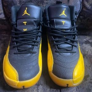 SALE‼️ Yellow and black Jordan’s